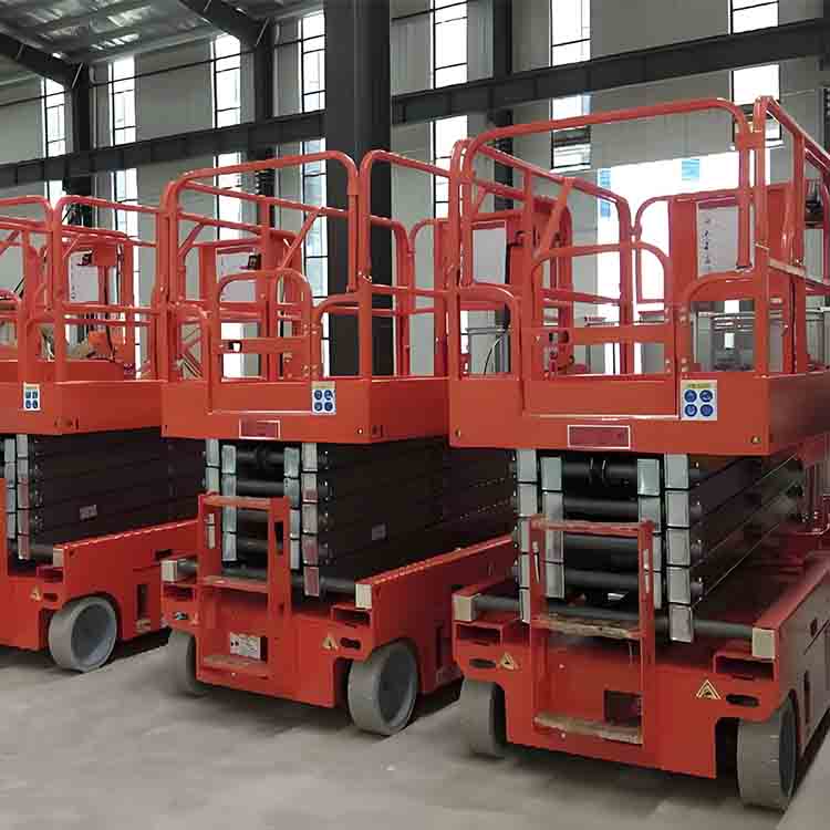 12米蓄电池电动自行走升降机